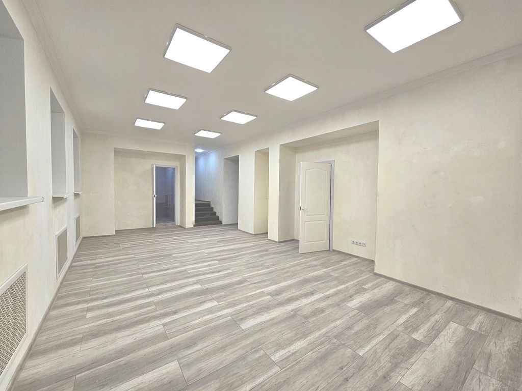  Торгово-офісне приміщення, Грушевського М., 28/2, Київ, W-767823 - Фото 3